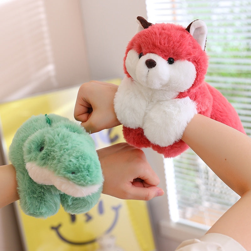 Snap_Loop_plush_toy_on_a_hand